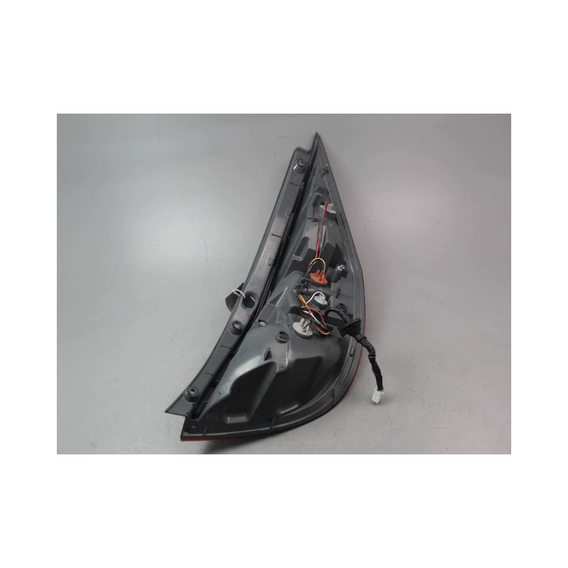 FEU ARRIERE GAUCHE  HYUNDAI I 30 I Phase 1 2007-2010