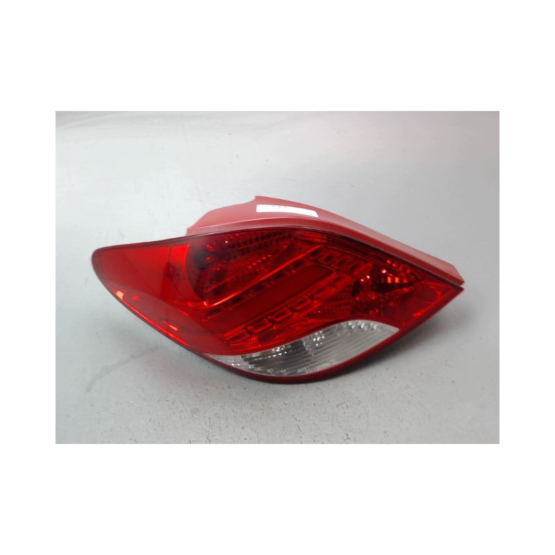FEU ARRIERE GAUCHE  PEUGEOT 207 2006-2013