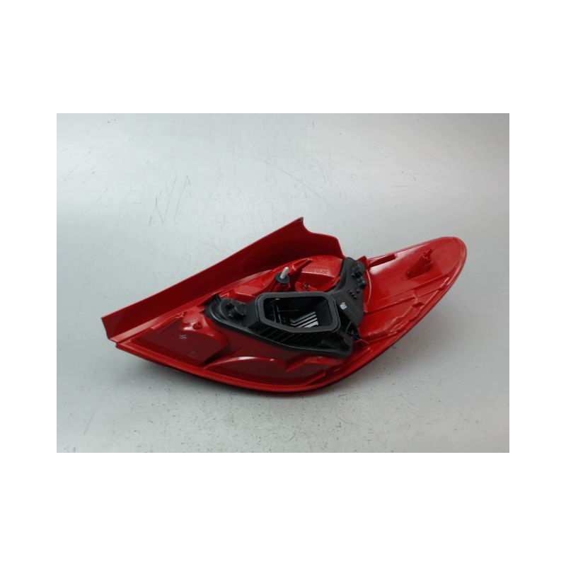 FEU ARRIERE GAUCHE  PEUGEOT 207 2006-2013