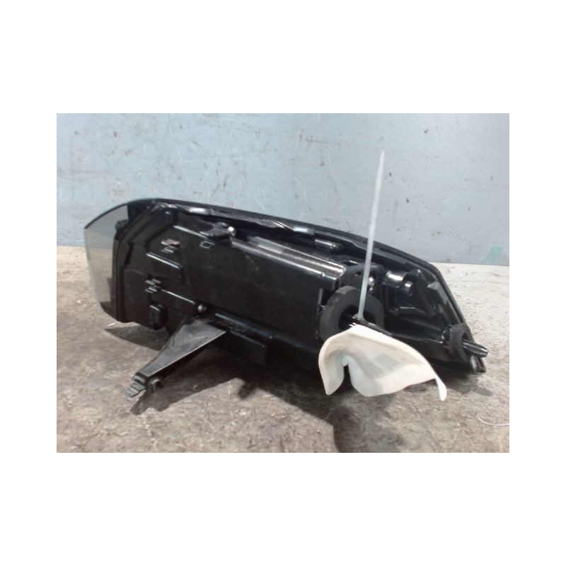FEU ARRIERE GAUCHE  PEUGEOT 2008
