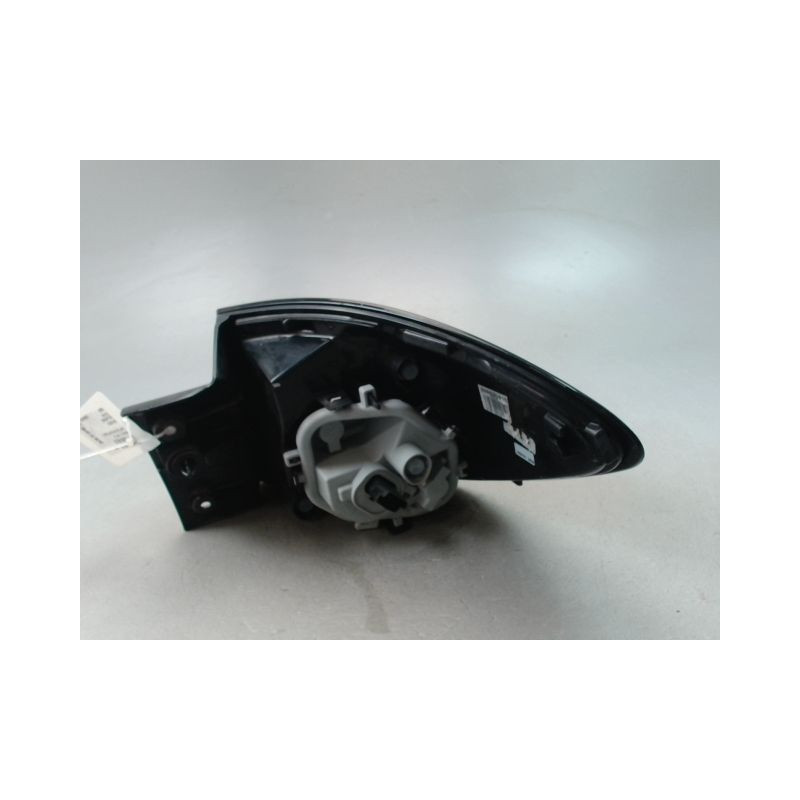 FEU ARRIERE GAUCHE  RENAULT CAPTUR Phase 1 2013-...