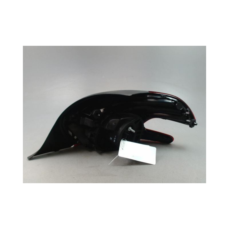 FEU ARRIERE GAUCHE  PEUGEOT 208 Phase 1 2012-...