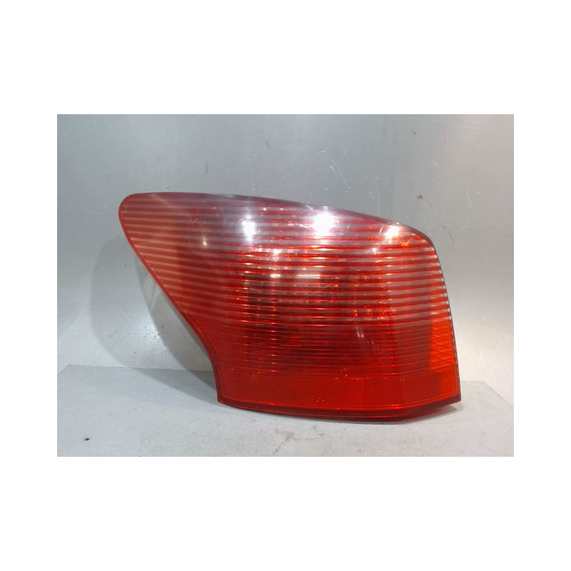 FEU ARRIERE GAUCHE  PEUGEOT 407