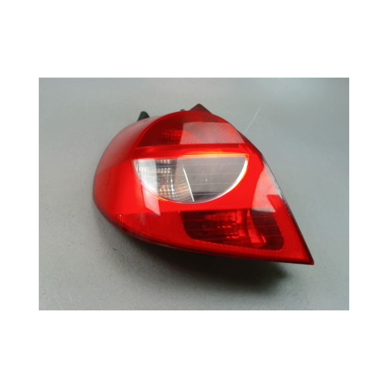 FEU ARRIERE GAUCHE  RENAULT CLIO III Phase 1 2005-2009