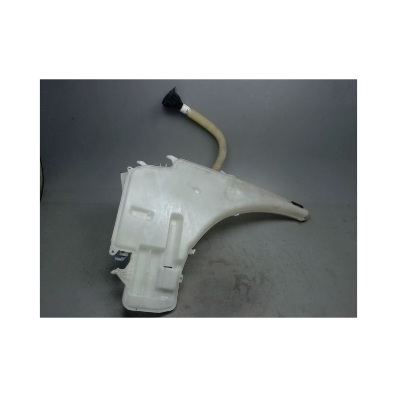 RESERVOIR LAVE-GLACE AVANT B.M.W. SERIE 3