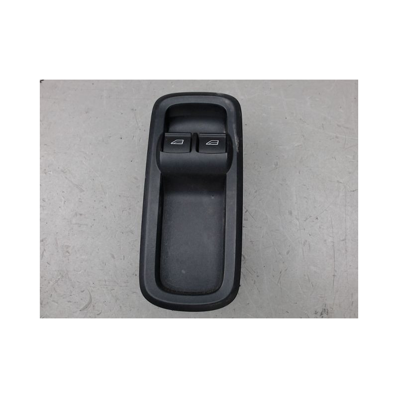 COMMANDE LEVE-GLACE PORTE AVG FORD FIESTA