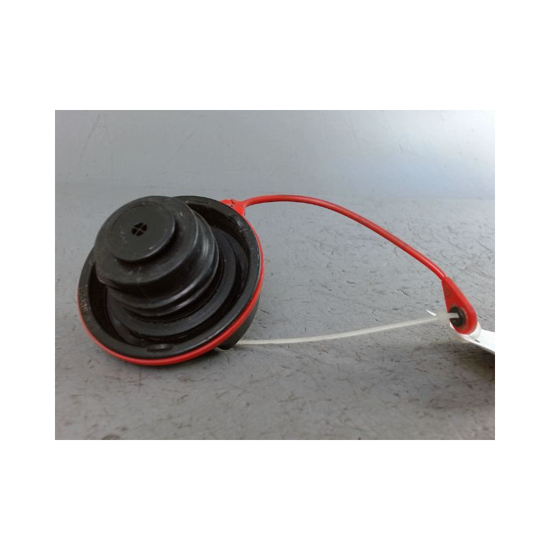 BOUCHON RESERVOIR A CARBURANT RENAULT CLIO