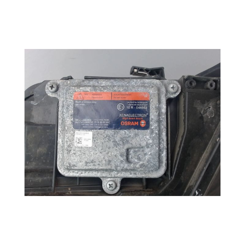 PHARE GAUCHE AUDI A4