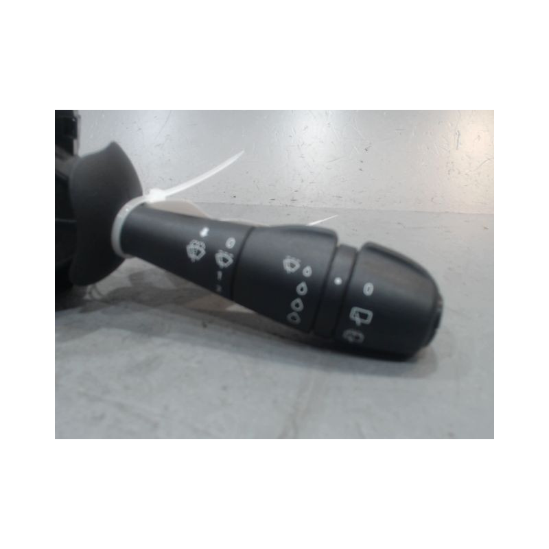 COMMANDE ESSUIE GLACE RENAULT CLIO