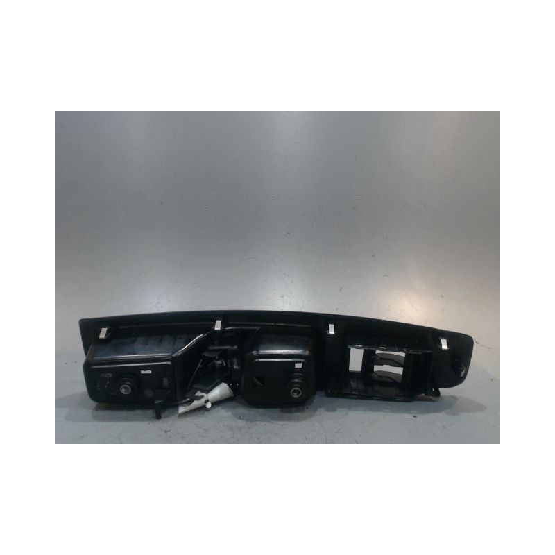 POIGNEE INTERIEURE PORTE AVANT GAUCHE FIAT DOBLO