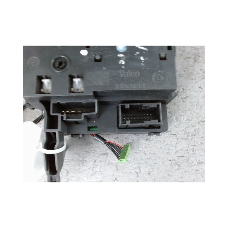 COMMANDE ESSUIE GLACE RENAULT MEGANE