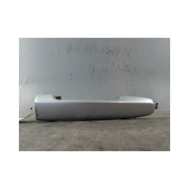 POIGNEE EXTERIEURE PORTE ARRIERE DROIT TOYOTA RAV4 2000-