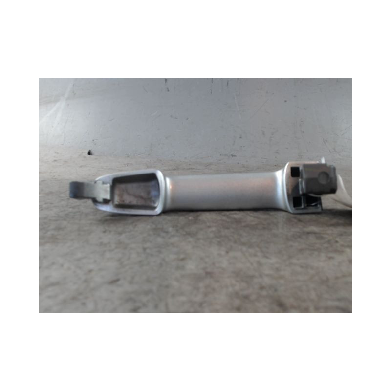 POIGNEE EXTERIEURE PORTE ARRIERE DROIT TOYOTA RAV4 2000-