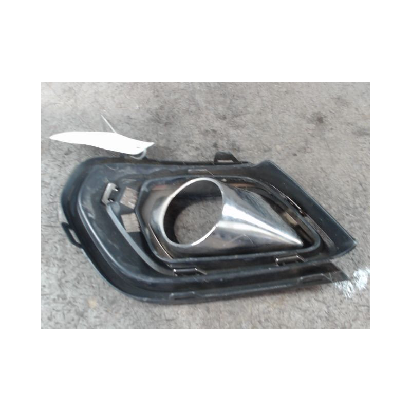 OBTURATEUR PHARE ADDITIONNEL PARE-CHOC AVD DACIA SANDERO 2008-
