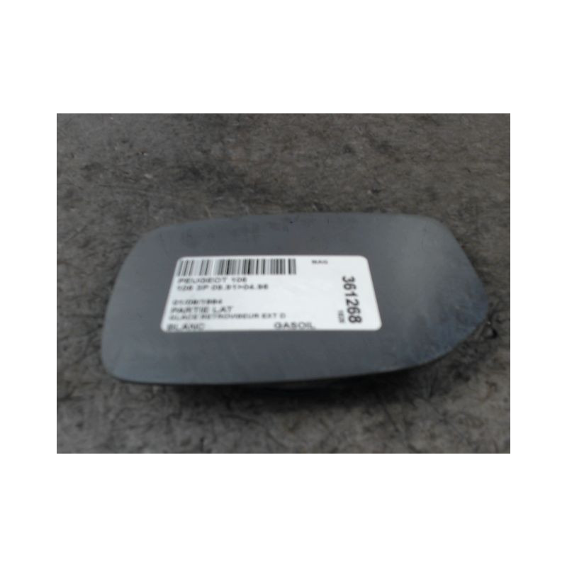 GLACE RETROVISEUR EXT D PEUGEOT 106 91-96