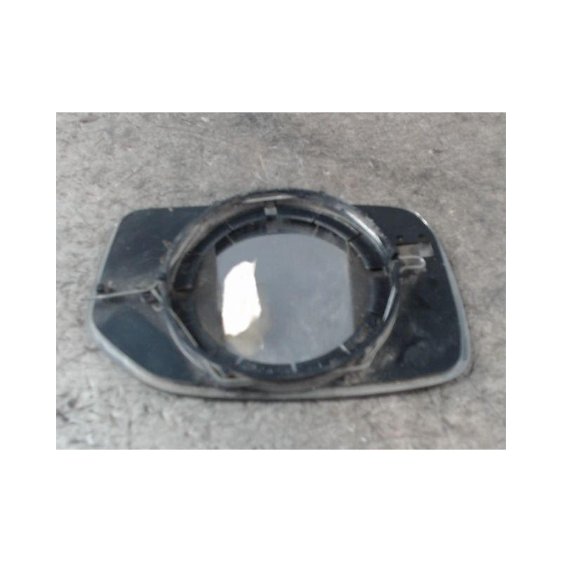 GLACE RETROVISEUR EXT D PEUGEOT 106 91-96