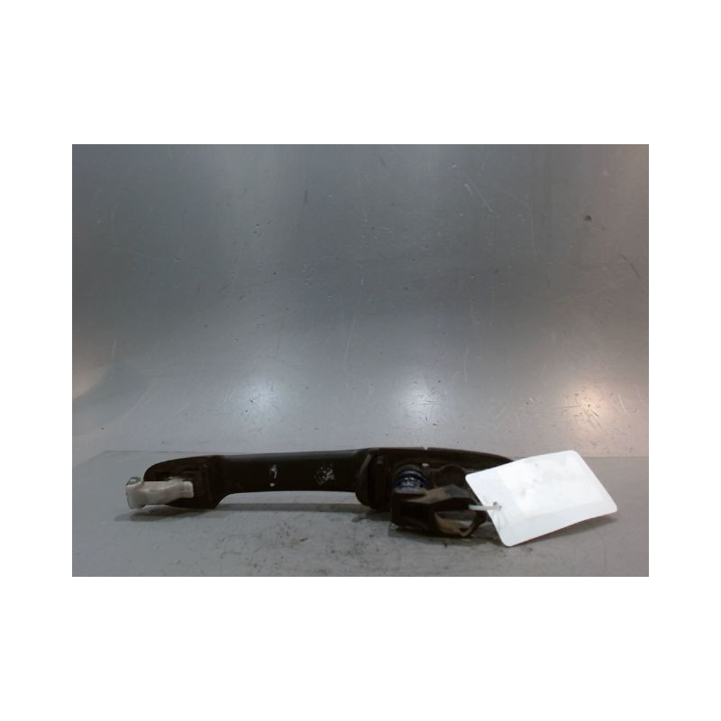 POIGNEE EXTERIEURE PORTE BATTANTE DROIT MERCEDES VITO
