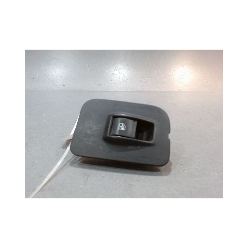 COMMANDE LEVE-GLACE PORTE AVD CITROEN NEMO