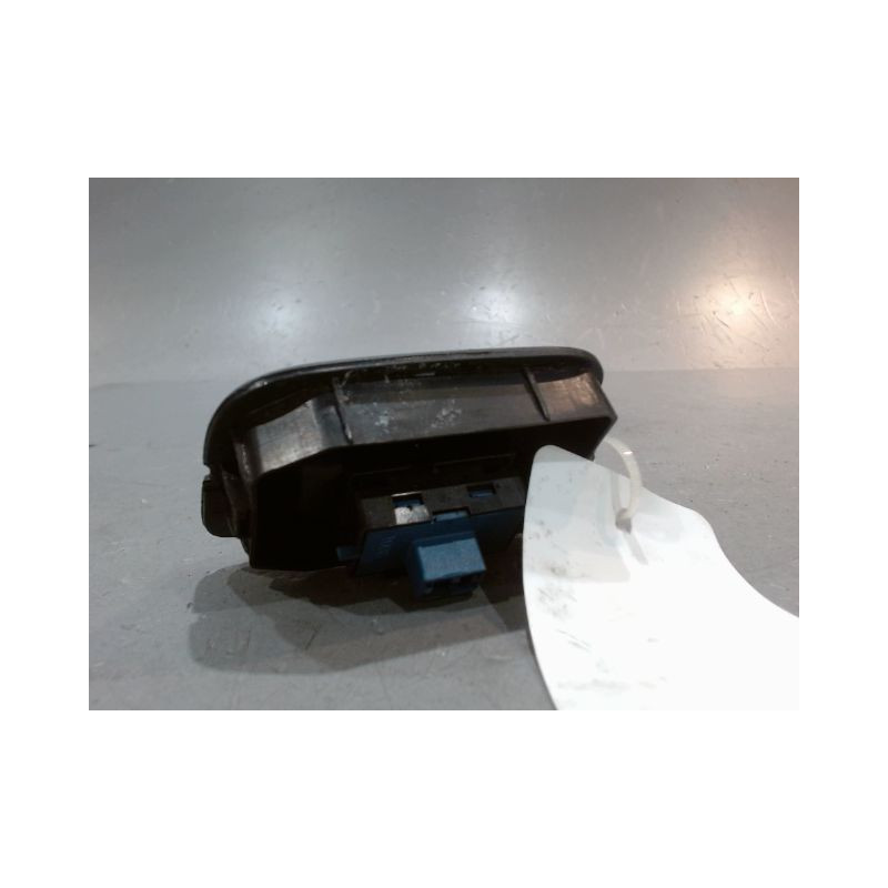 COMMANDE LEVE-GLACE PORTE AVD CITROEN NEMO