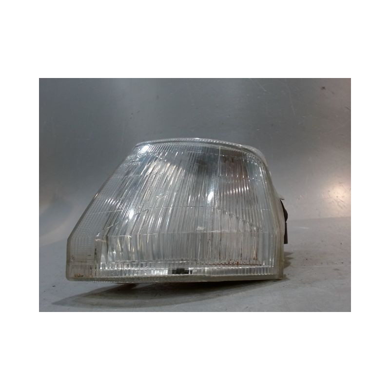 CLIGNOTANT GAUCHE PEUGEOT 106