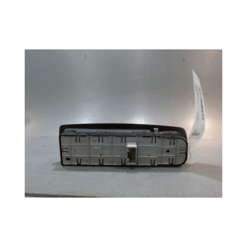 COMMANDE LEVE-GLACE PORTE AVG RENAULT LAGUNA III