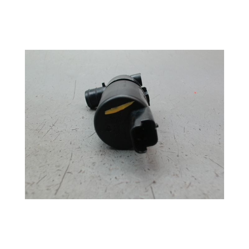 POMPE LAVE-GLACE AVANT RENAULT EXPRESS