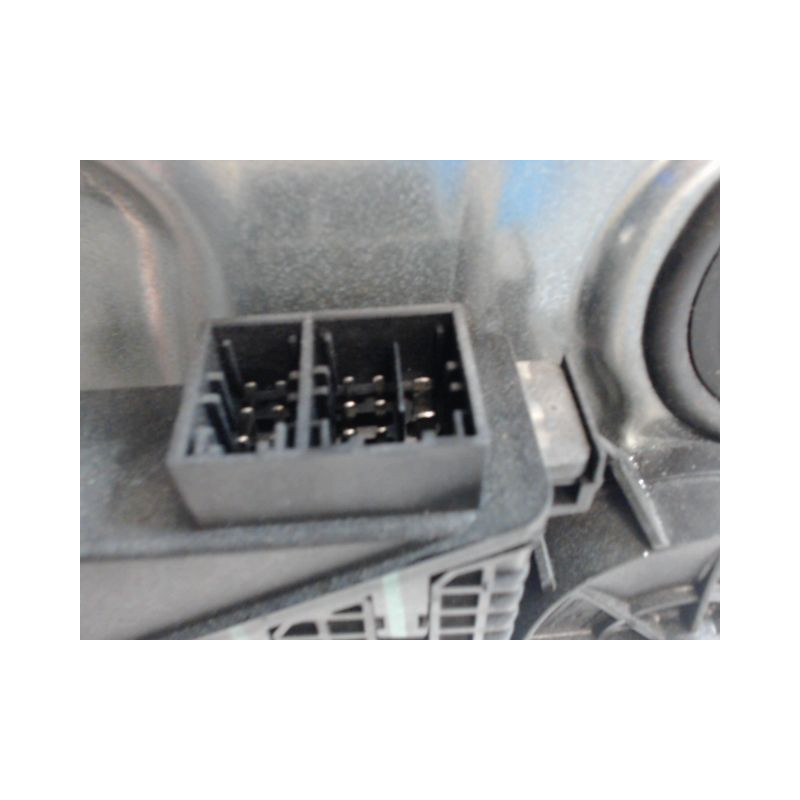 MECANISME+MOTEUR LEVE-GLACE AVANT DROIT VOLKSWAGEN POLO IV Phase 2 2005-2009