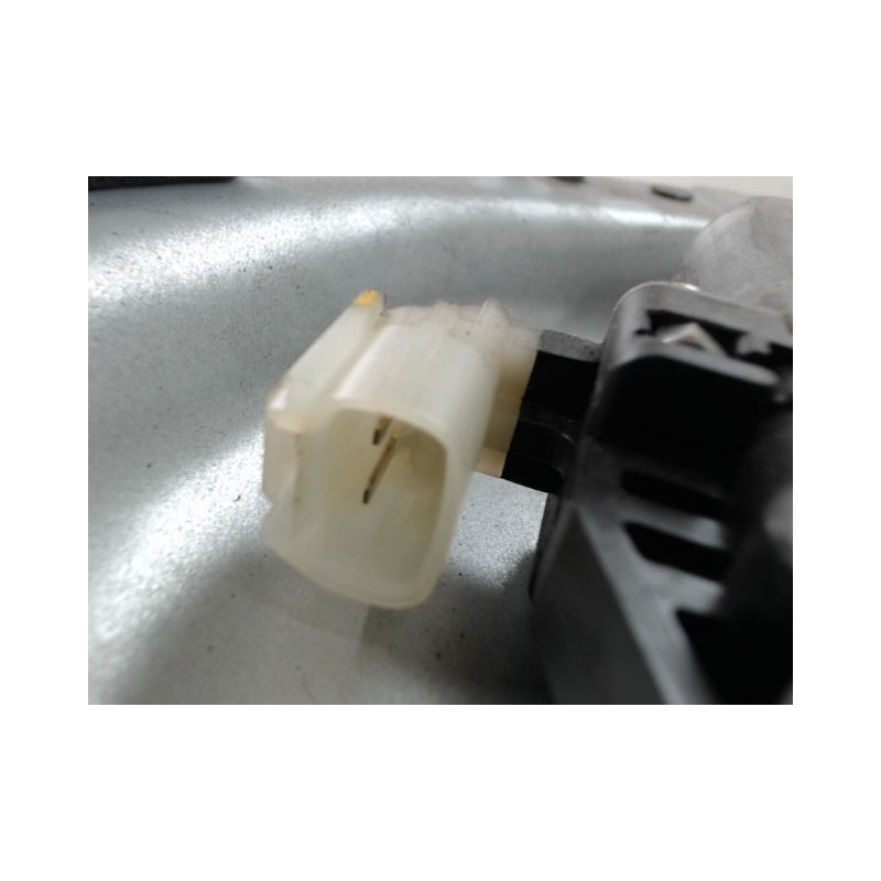 MECANISME+MOTEUR LEVE-GLACE AVANT DROIT KIA SOUL 08-