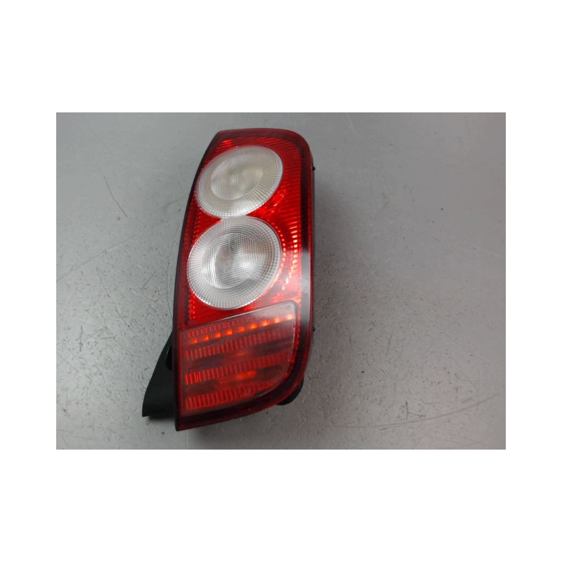 FEU ARRIERE DROIT NISSAN MICRA III Phase 1 2003-2005