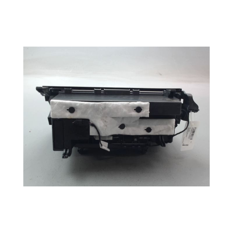 BOITE A GANTS MERCEDES CLASSE A 2004-