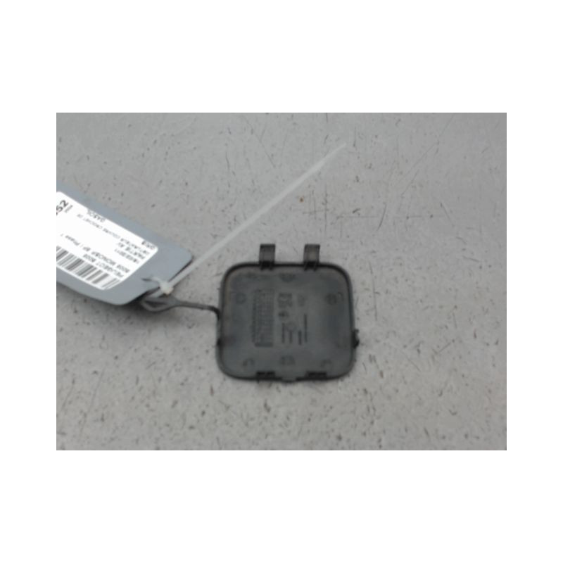 OBTURATEUR COUVRE CROCHET DE BOUCLIER AV PEUGEOT 5008 MONOSP. I Phase 1 2009-2013