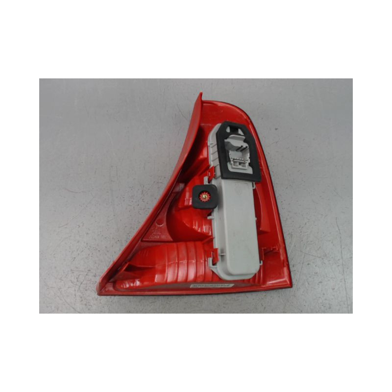 FEU ARRIERE GAUCHE  RENAULT CLIO II Phase 2 2001-2006