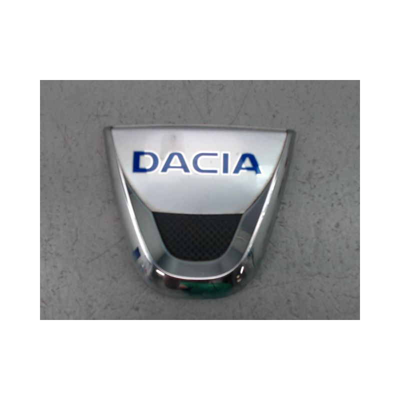 SIGLE CALANDRE DACIA SANDERO I 2008-2012