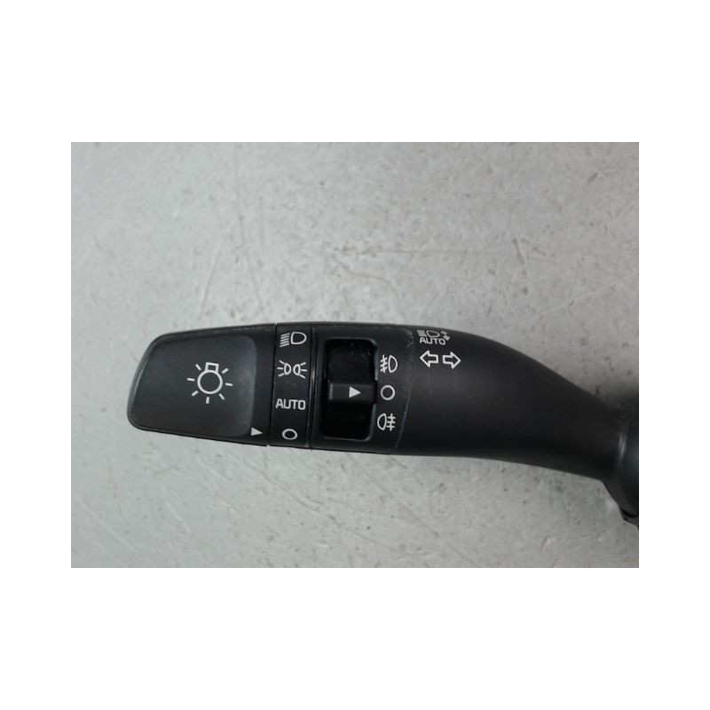 BLOC COMMODOS KIA CEED