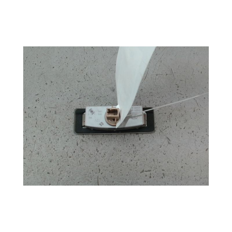 ECLAIREUR PLAQUE DE POLICE GAUCHE KIA CEED