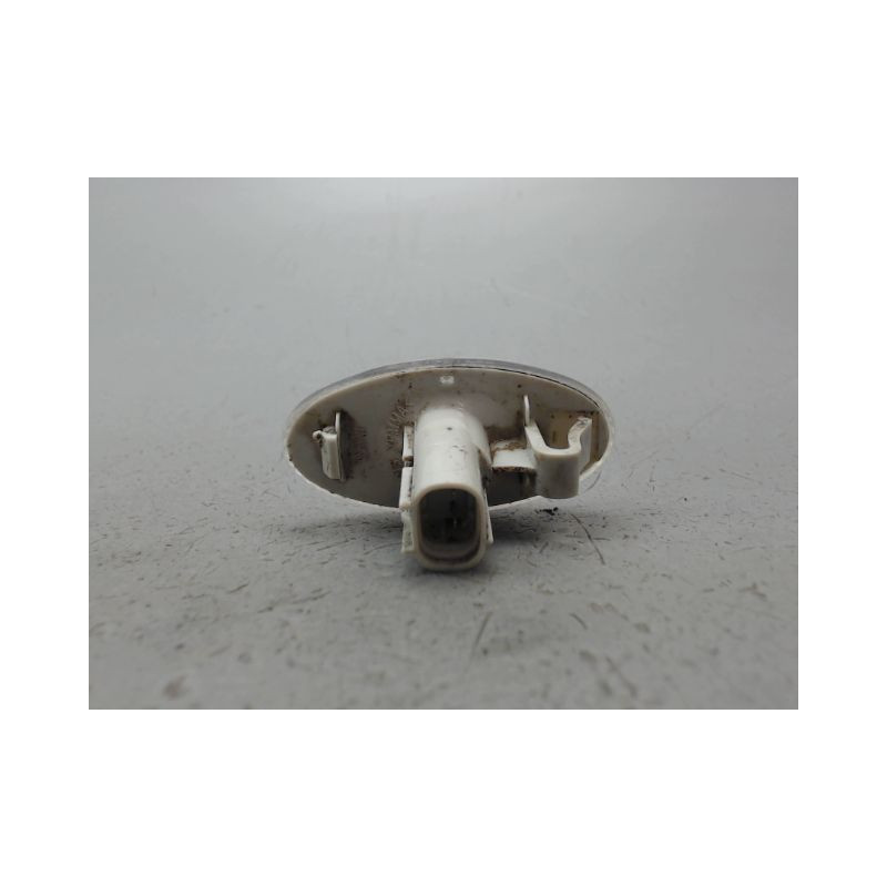 REPETITEUR AILE GAUCHE SUZUKI SWIFT III 2005-2011