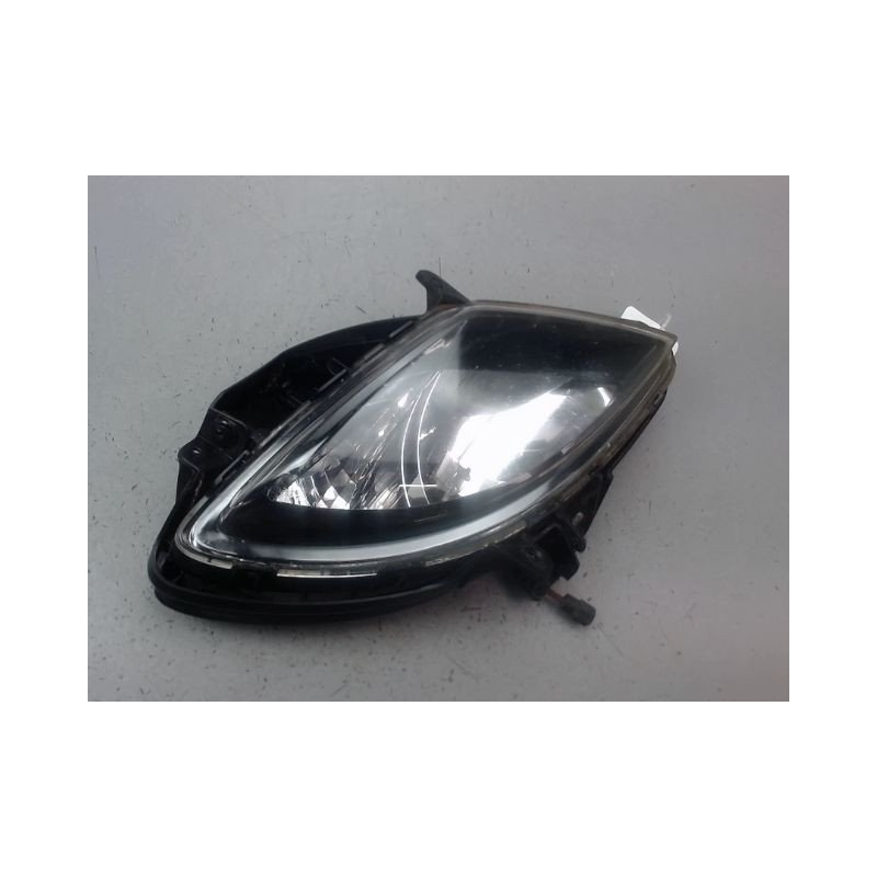 PHARE ANTIBROUILLARD AVANT DROIT HYUNDAI IX20