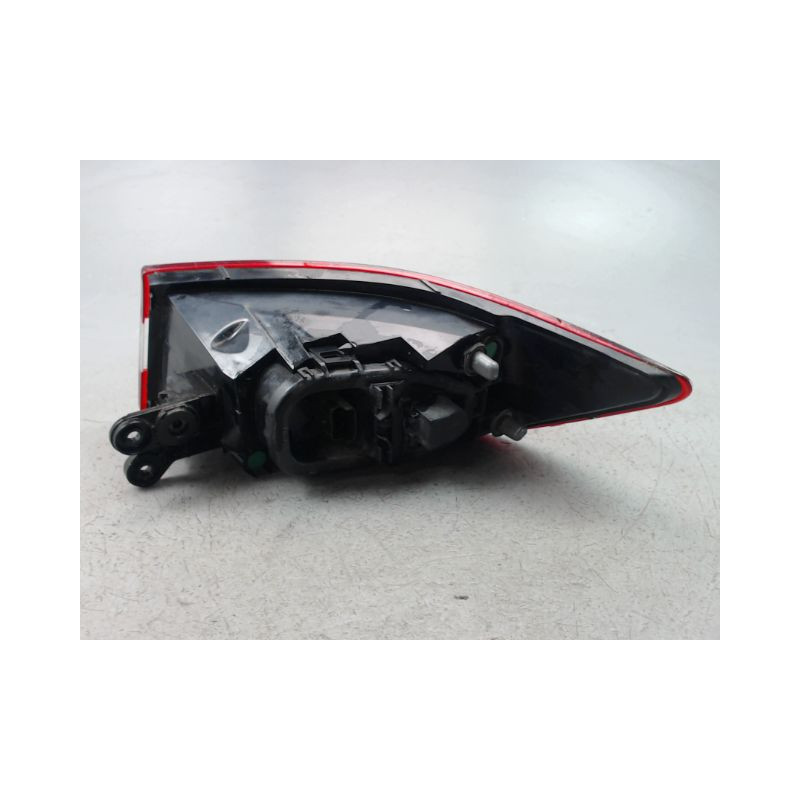 FEU ARRIERE GAUCHE  RENAULT CLIO IV Phase 1 2012-...