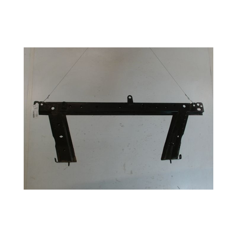 TRAVERSE INFERIEURE ARMATURE AVANT RENAULT CLIO