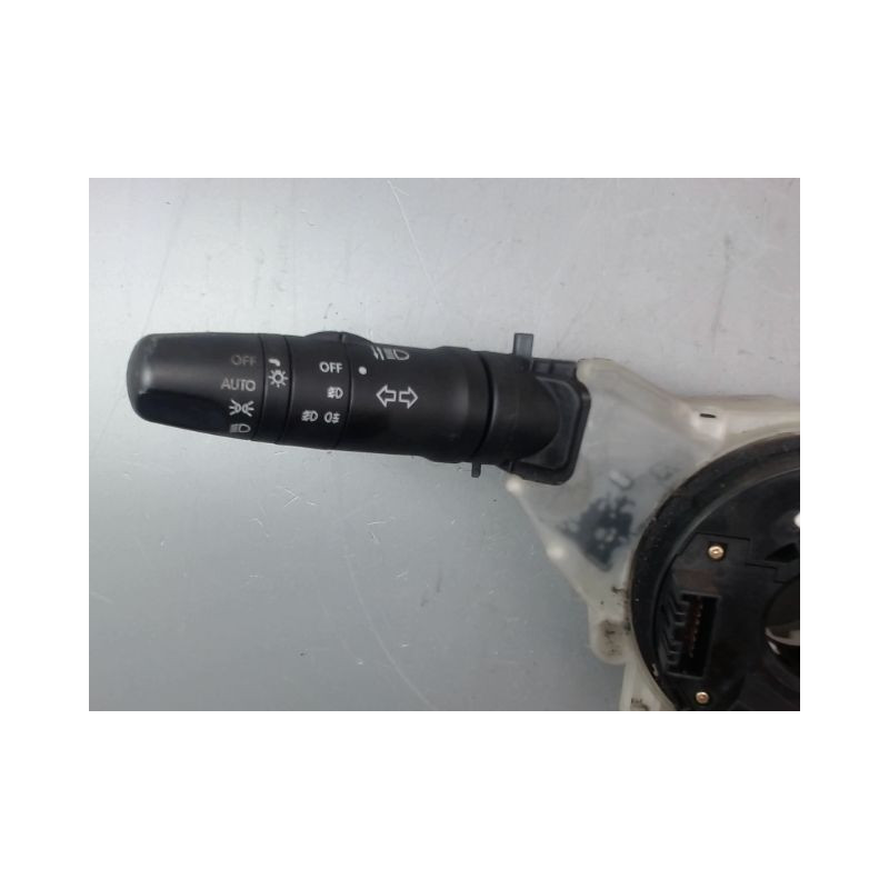 BLOC COMMODOS NISSAN MICRA III Phase 1 2003-2005