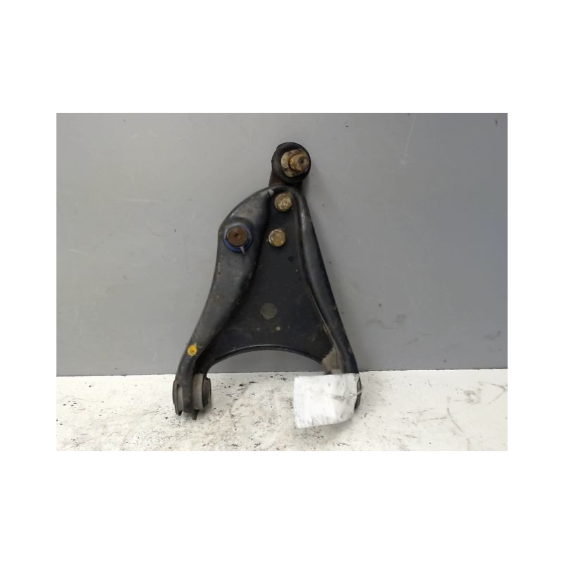 TRIANGLE INFERIEUR AVANT GAUCHE RENAULT TWINGO
