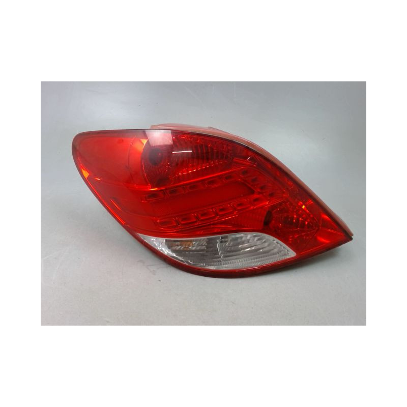 FEU ARRIERE GAUCHE  PEUGEOT 207 2006-2013