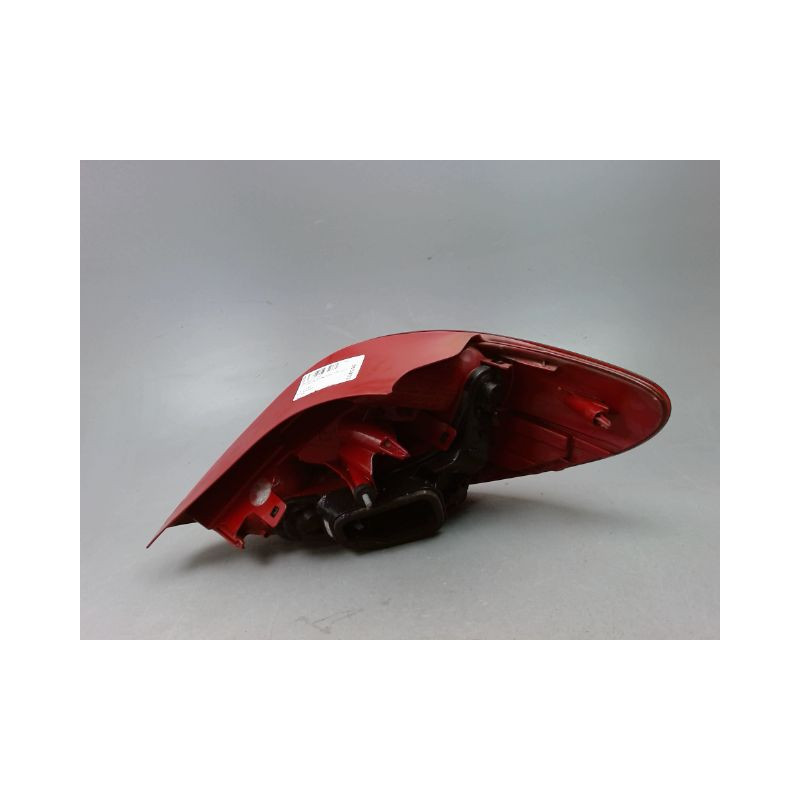 FEU ARRIERE GAUCHE  PEUGEOT 207 2006-2013