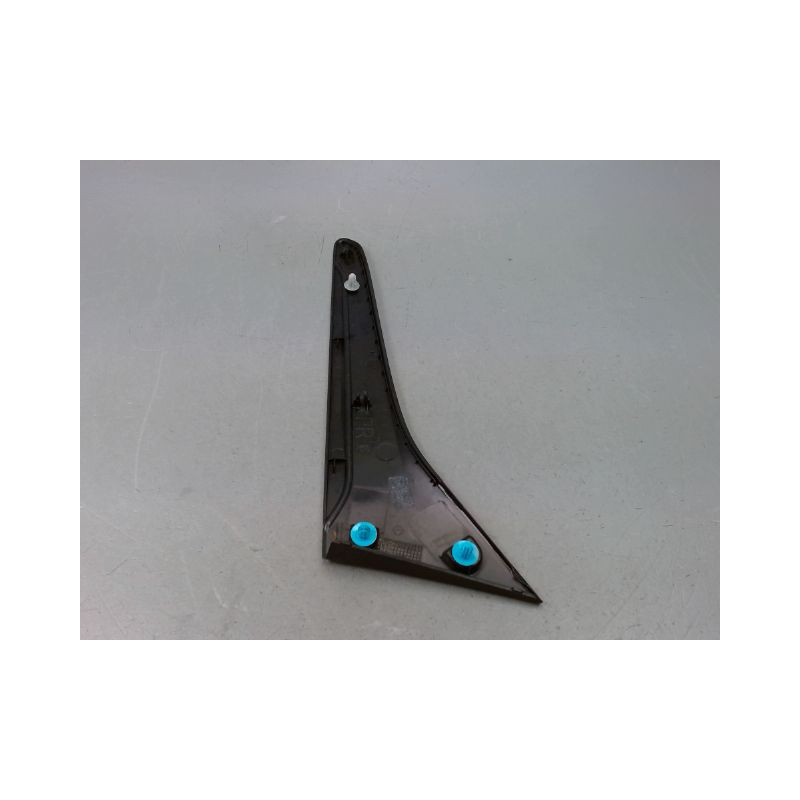 ELARGISSEUR AILE AVANT DROIT PEUGEOT 108