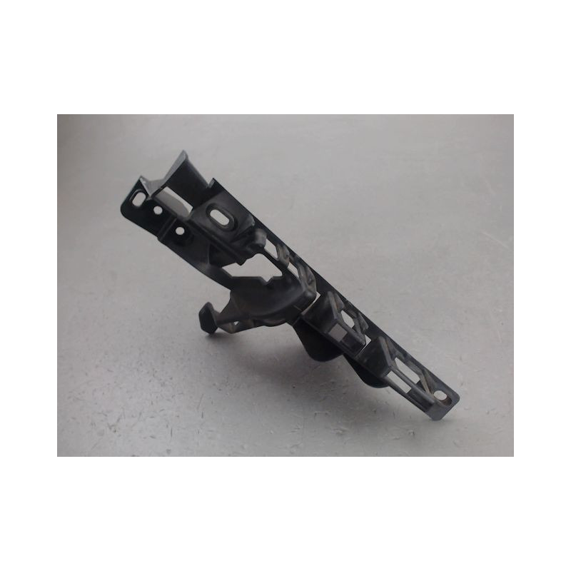 SUPPORT PARE-CHOC AVD RENAULT MODUS