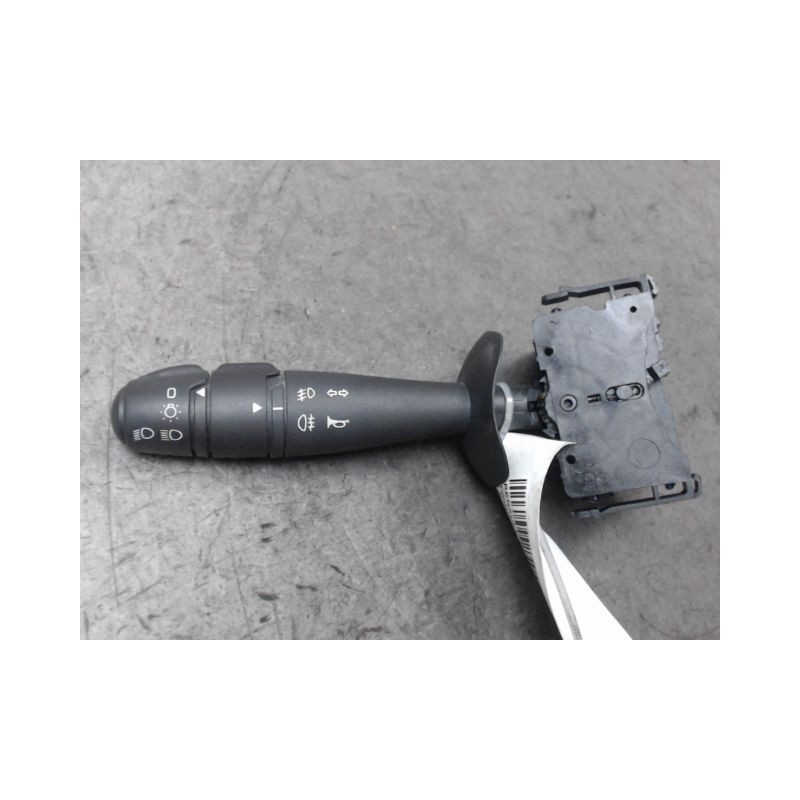 COMMANDE CLIGNOTANT RENAULT TWINGO 2 2007-