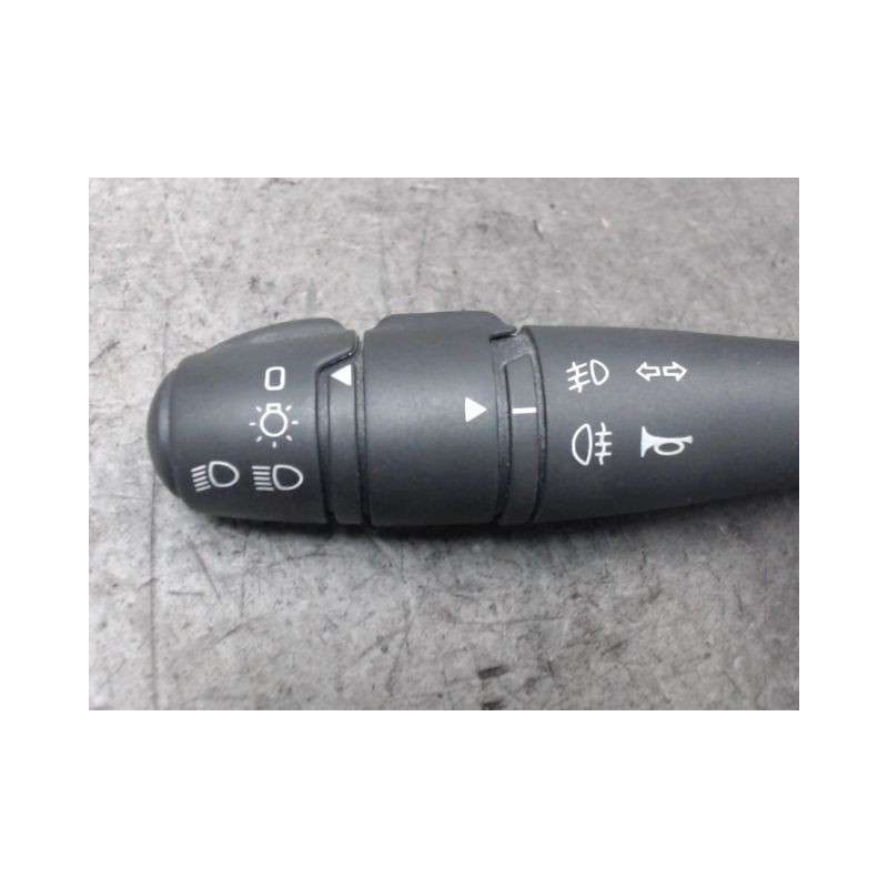 COMMANDE CLIGNOTANT RENAULT TWINGO 2 2007-