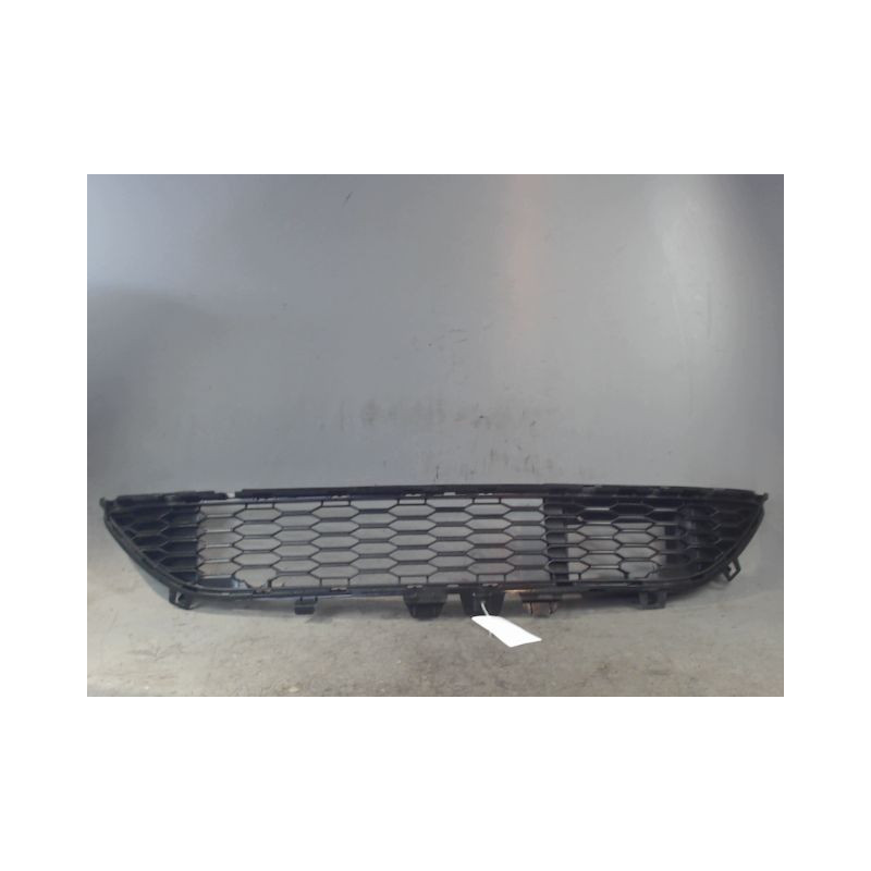 GRILLE PARE-CHOC AVANT DACIA SANDERO 2008-