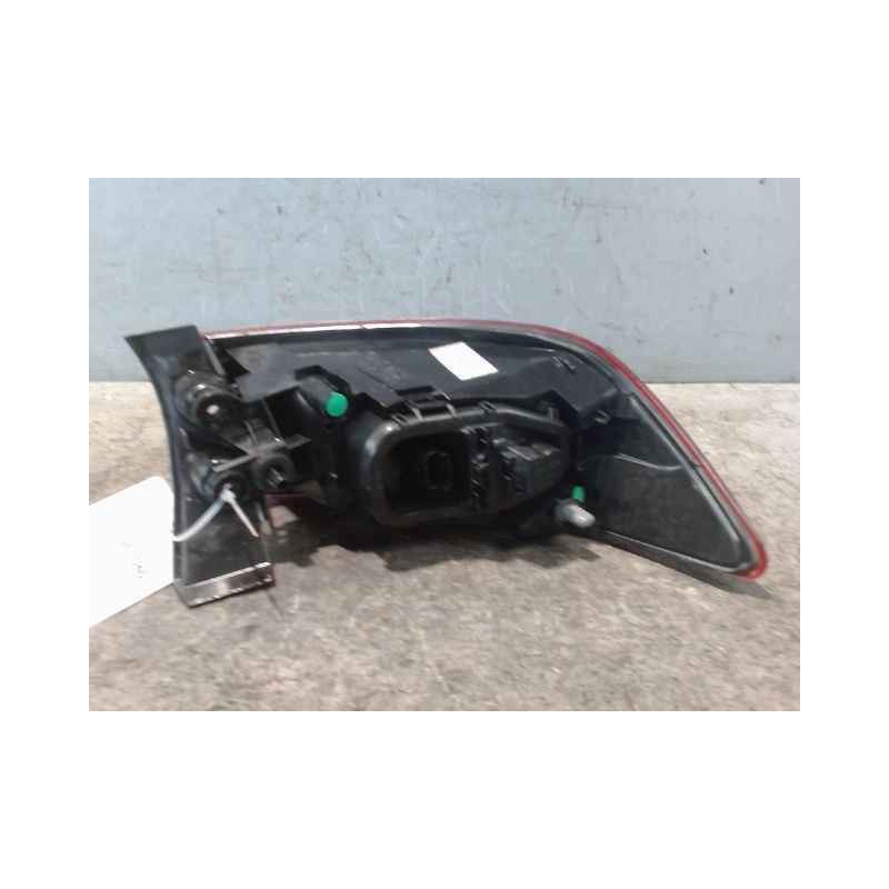 FEU ARRIERE DROIT RENAULT CLIO IV