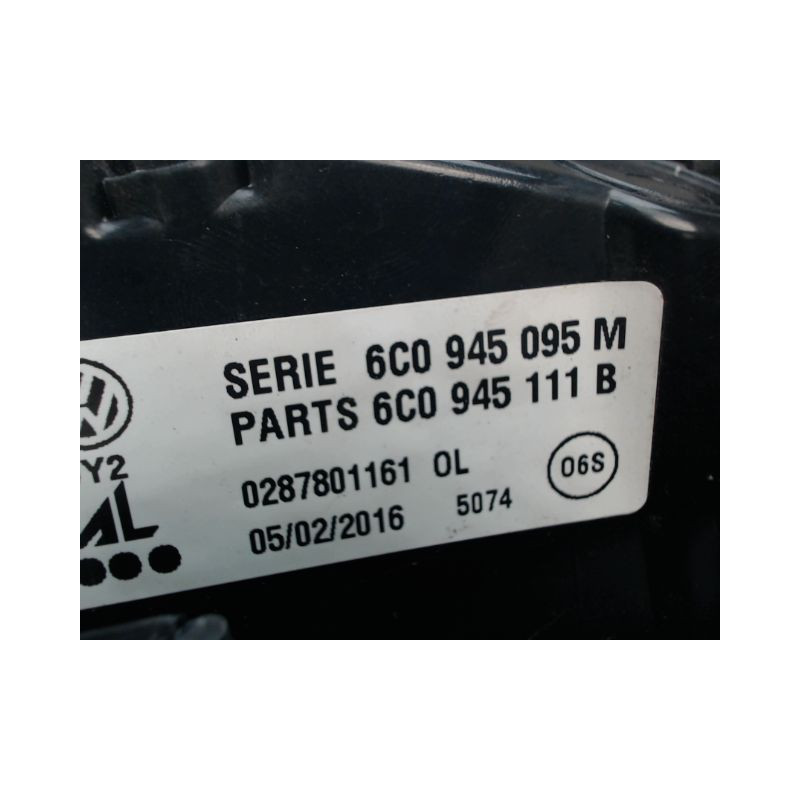 FEU ARRIERE GAUCHE  VOLKSWAGEN POLO